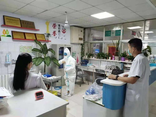 淄博市骨科医院开展新冠疫情防控重点知识培训与防护用品穿脱实战考核